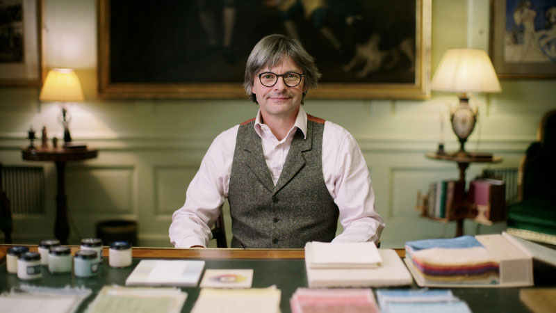 A Guide to Pigments, Paints & Palettes